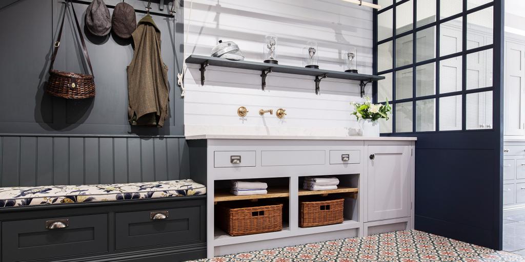 Couloir avec garde-manger